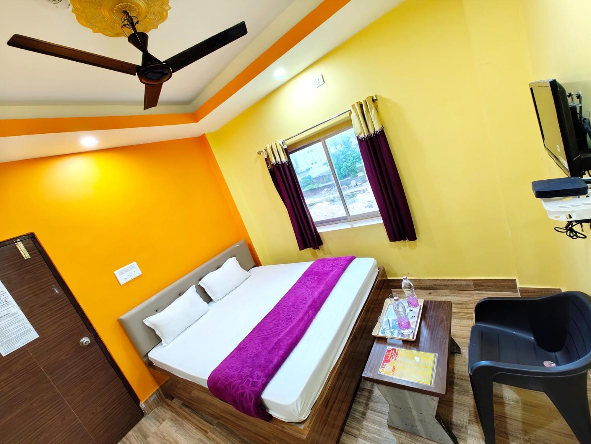 Sahoo Palace: Seaside Luxury In